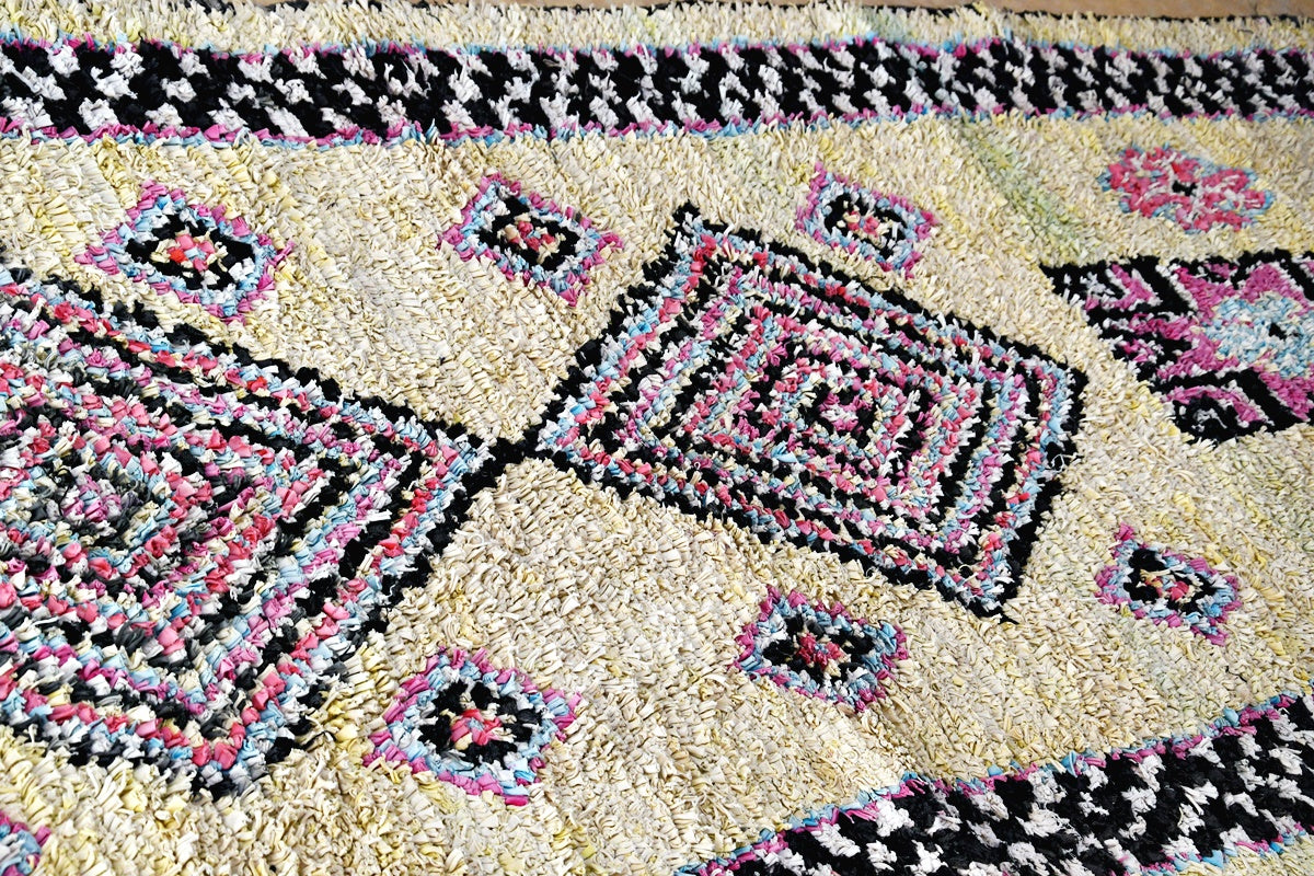 Yellow funky boucherouite rug side