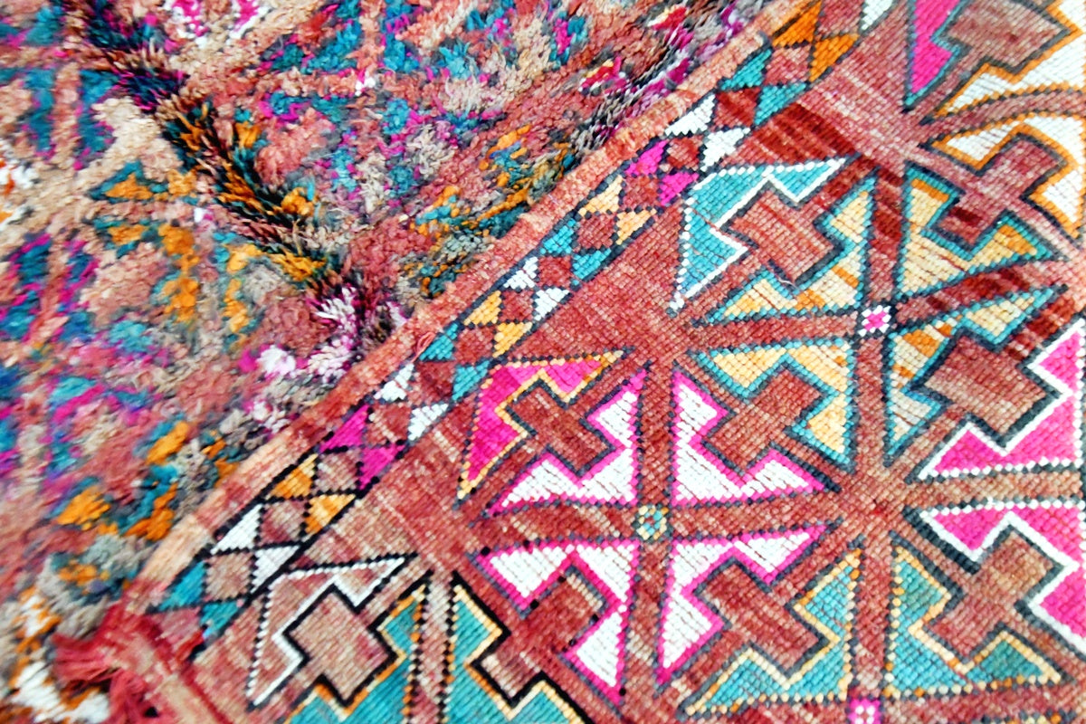 back zemmour vibrant vintage rug