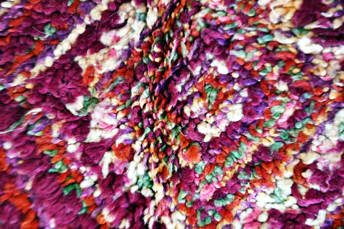 AMazing purple beni mguild vintage rug close up