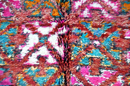 close up zemmour vibrant vintage rug