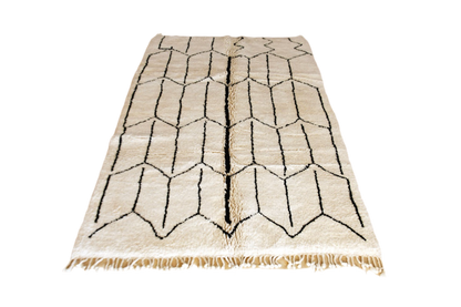 fertile black white moroccan beni mrirt rug front