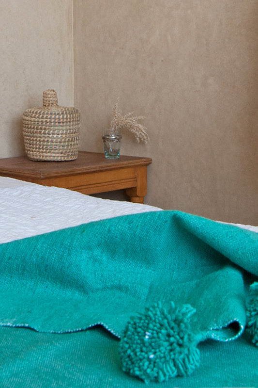 TEAL_POM_POM_BEDSPREAD_LS_4